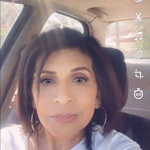 Meet your Posher, Lorena